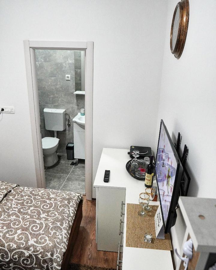 Apartments Manitovac M Nikšić Zewnętrze zdjęcie